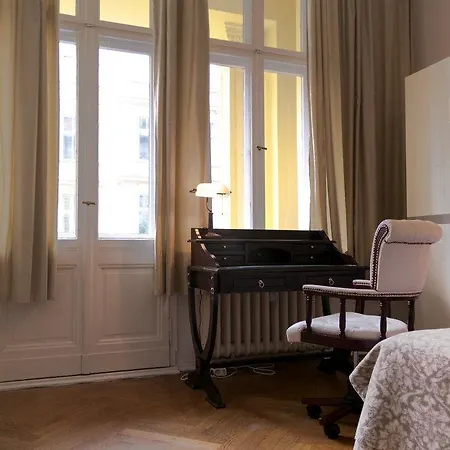 Hotel Midi City West Am Ku'damm 3*